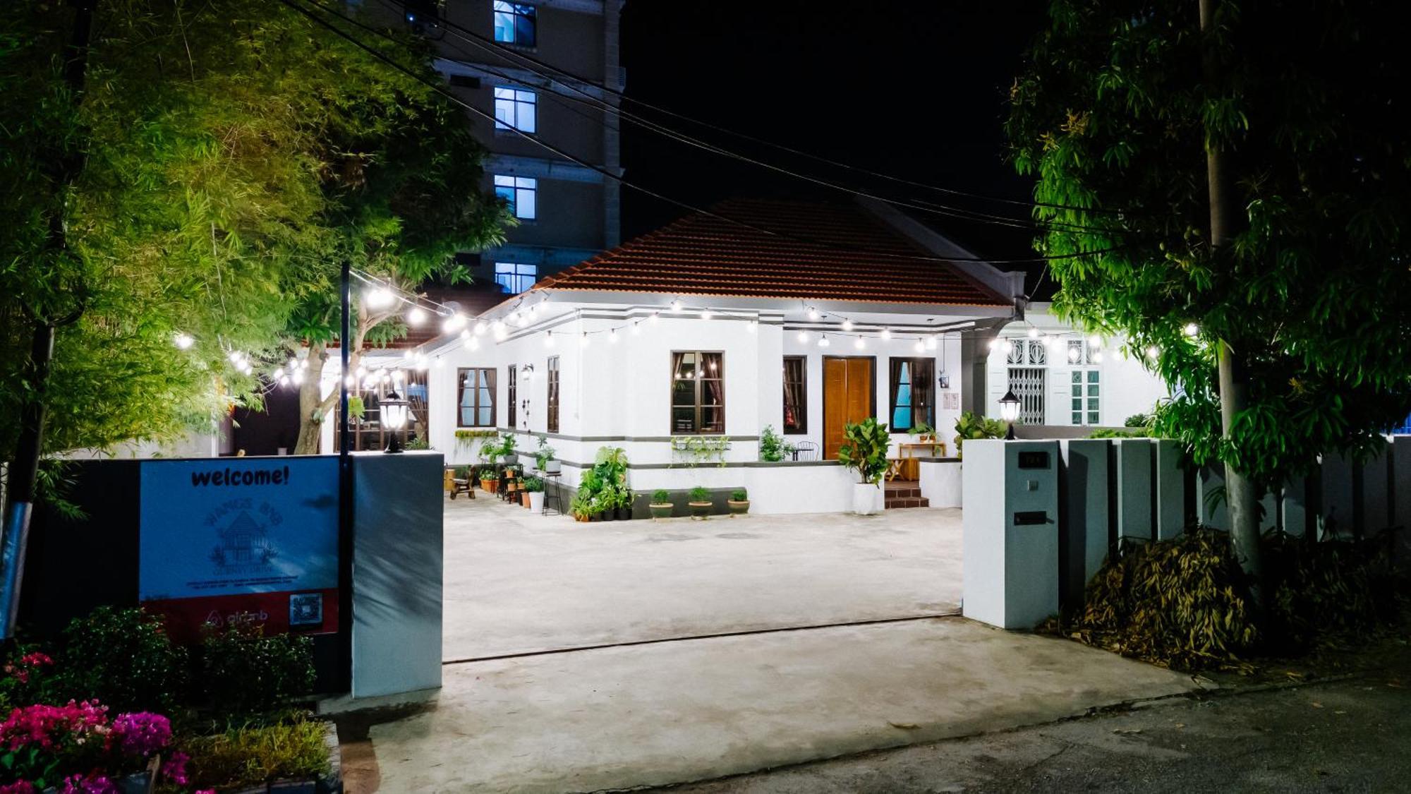 Wang'S Bnb 4 Bedrooms Villa Джордж Таун Екстериор снимка